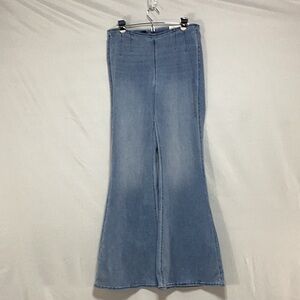 NWT American Eagle Outfitters Blue Pull On Flare Jeans